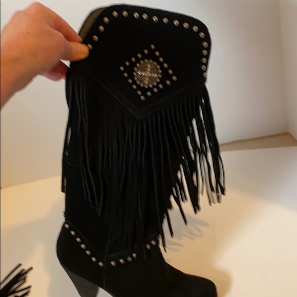 Reba McEntire suede boots - Picture 4 of 16